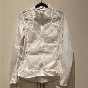 Lululemon Run: Nothin’ To Hide Jacket EUC
